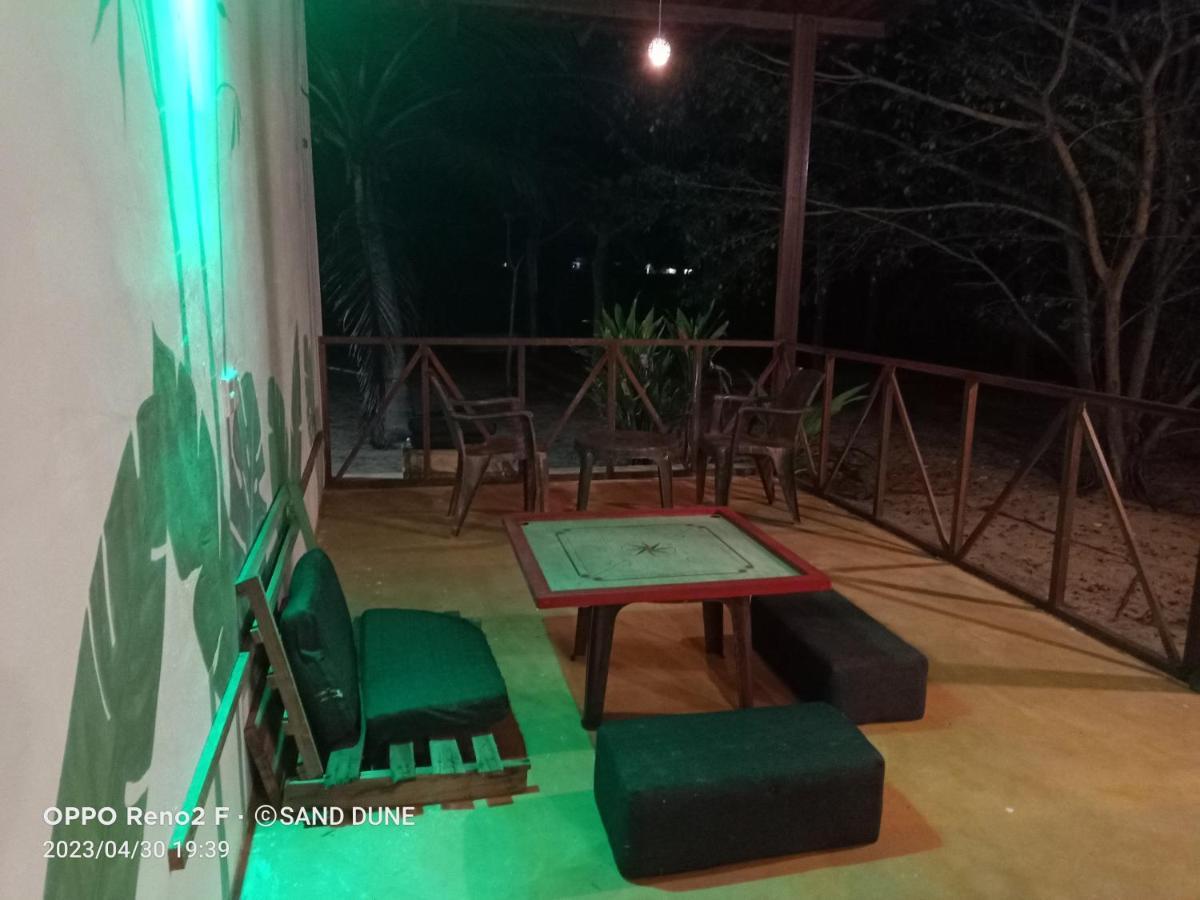 Sand Dune Beach Resort & Surf Camp Arugam Bay Dış mekan fotoğraf