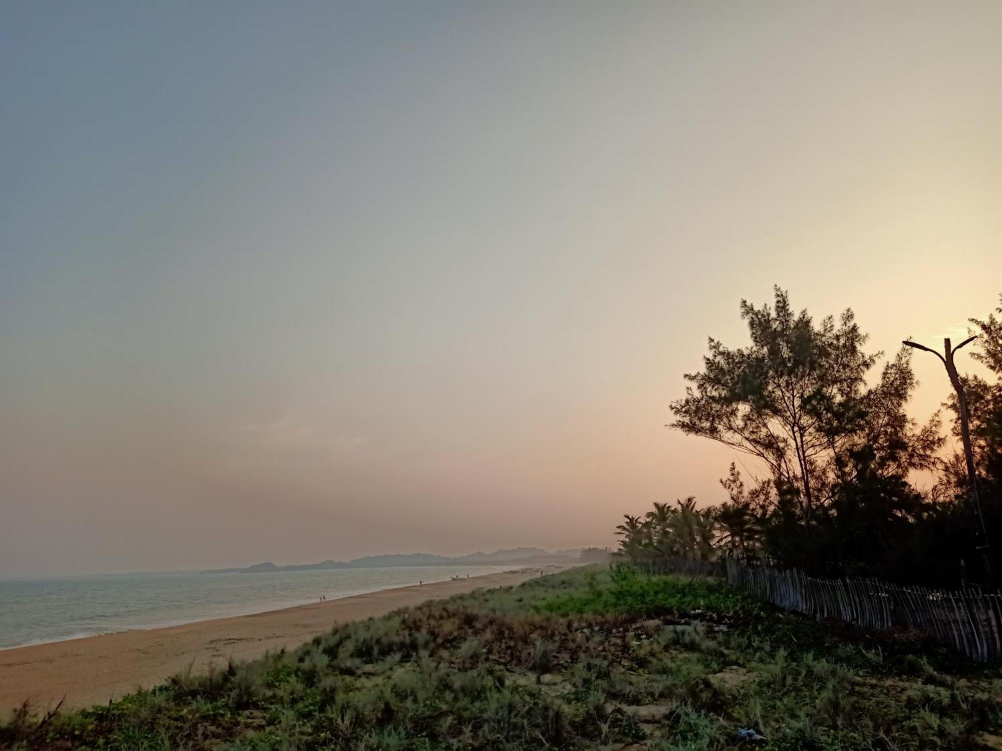Sand Dune Beach Resort & Surf Camp Arugam Bay Dış mekan fotoğraf