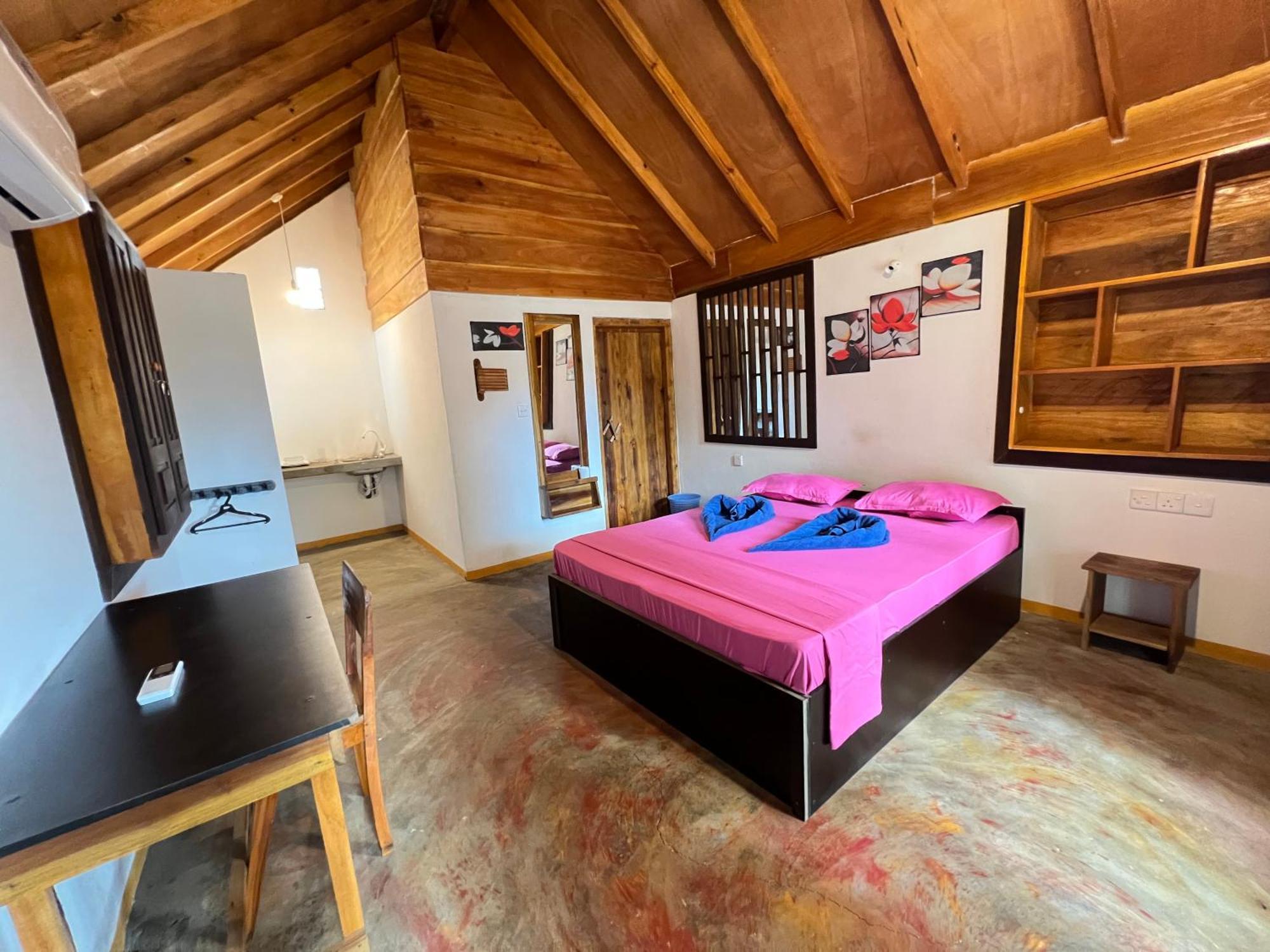 Sand Dune Beach Resort & Surf Camp Arugam Bay Dış mekan fotoğraf